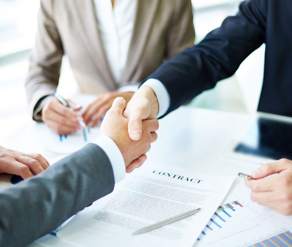 Protege tu Inversión: Claves Legales Antes de Comprar un Inmueble en Medellín desde USA 2 comprar una casa
