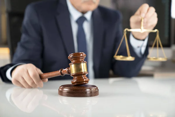 Así puedes proteger tu patrimonio familiar con una buena asesoría jurídica 3 abogado en derecho
