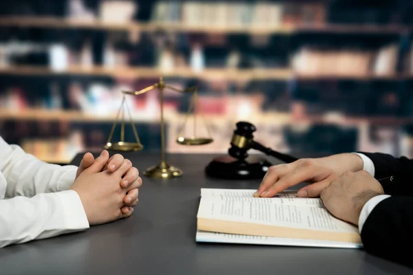 Asesoría Legal en Licitaciones Públicas: Claves para una Participación Exitosa 3 dictamen de juez