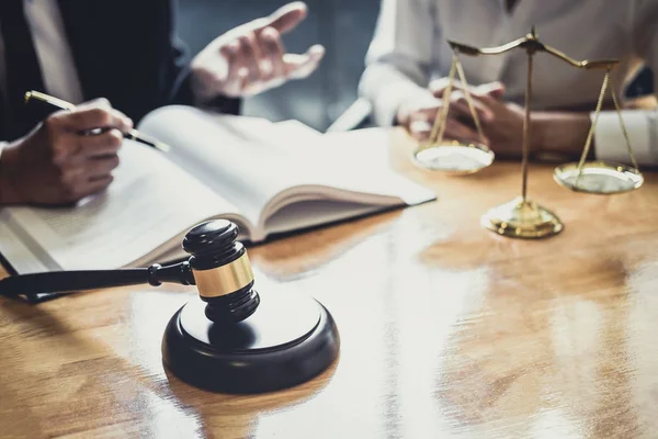 Liquidación de sucesiones en Medellín: Pasos y recomendaciones legales 1 delitos comunes