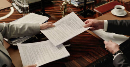 abogado para contrato