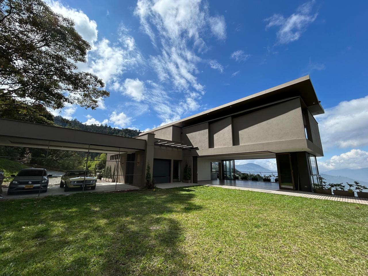 Hermosa Casa Las Palmas